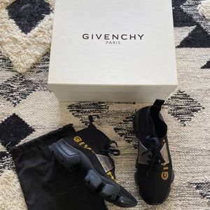 AUTH GIVENCHY Black and Yellow Runners Sneakers Size 9 US 42 EU $845